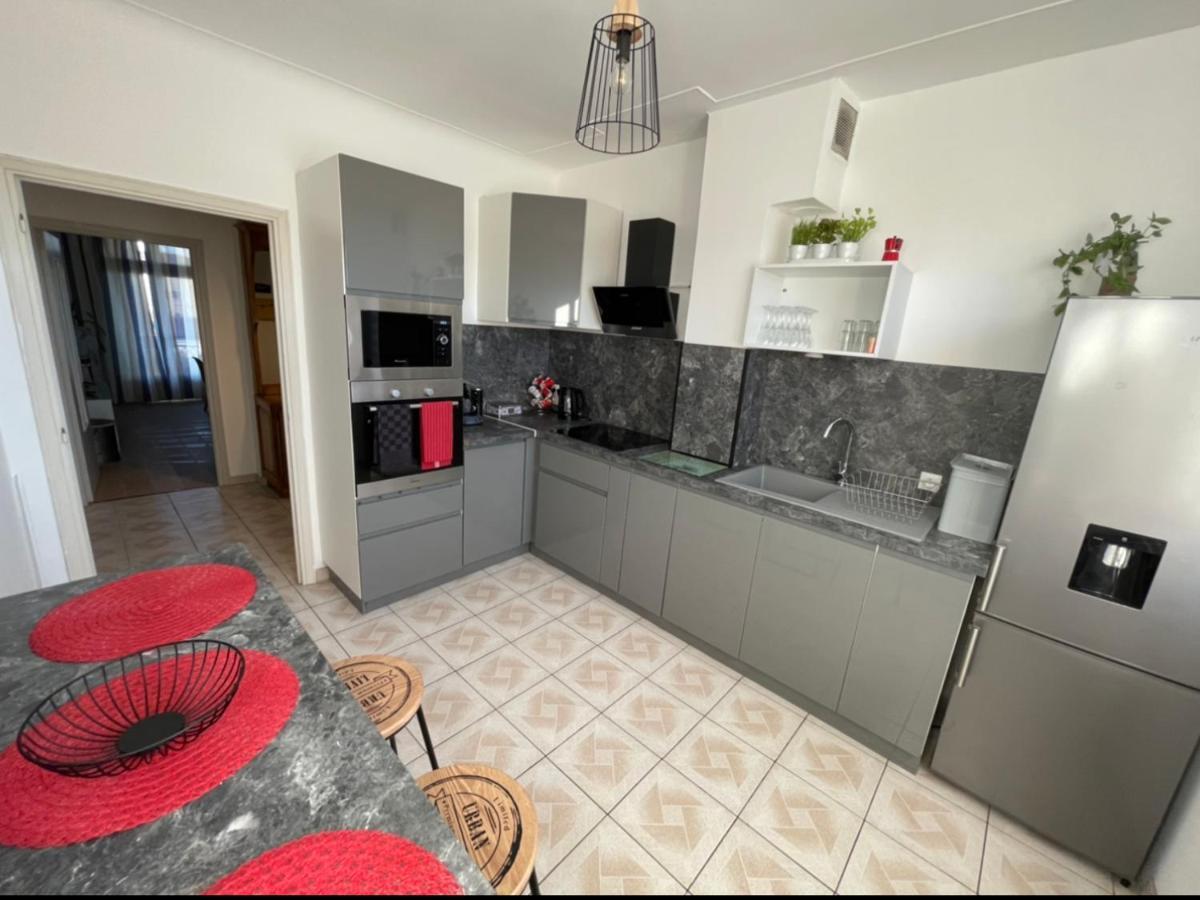 קסטרה Tres Grand Appartement A 10 Min A Pied Du Centre מראה חיצוני תמונה