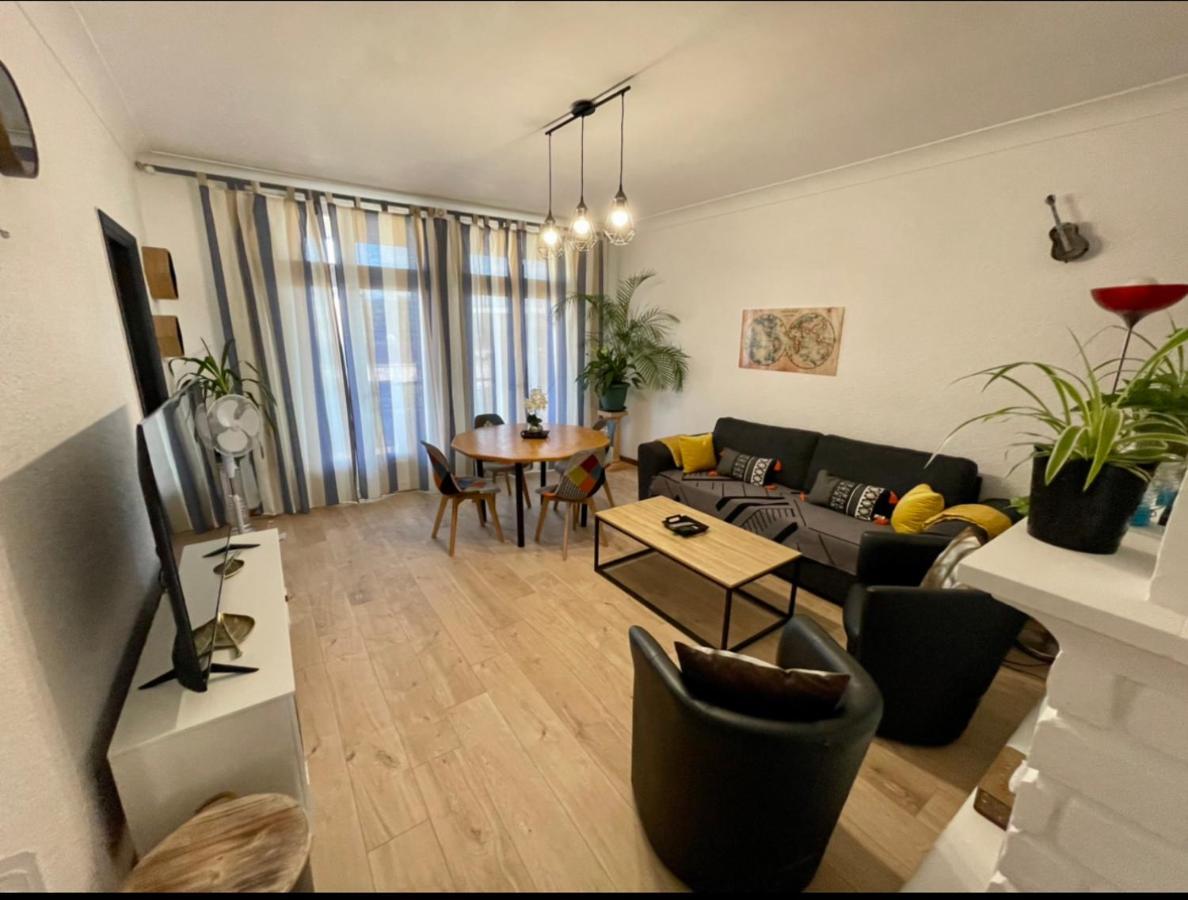 קסטרה Tres Grand Appartement A 10 Min A Pied Du Centre מראה חיצוני תמונה